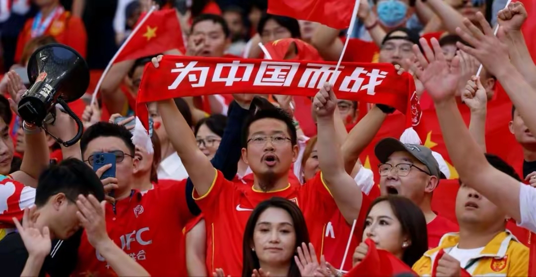 爱游戏官方入口-中国女足扬帆远航，队员心怀信念，向着胜利出发！的简单介绍