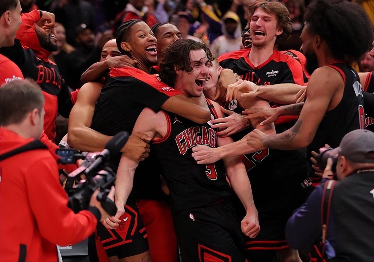 爱游戏入口-NBA季后赛赛程调整，湖人队或遇到更大挑战