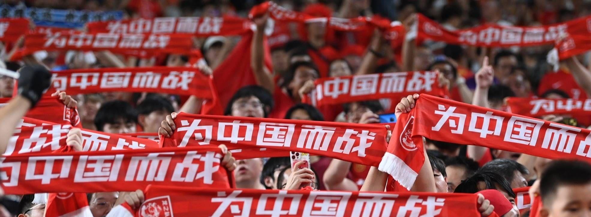 爱游戏APP-包含足坛争夺胜利战火再起，各队实力悬殊令人期待的词条