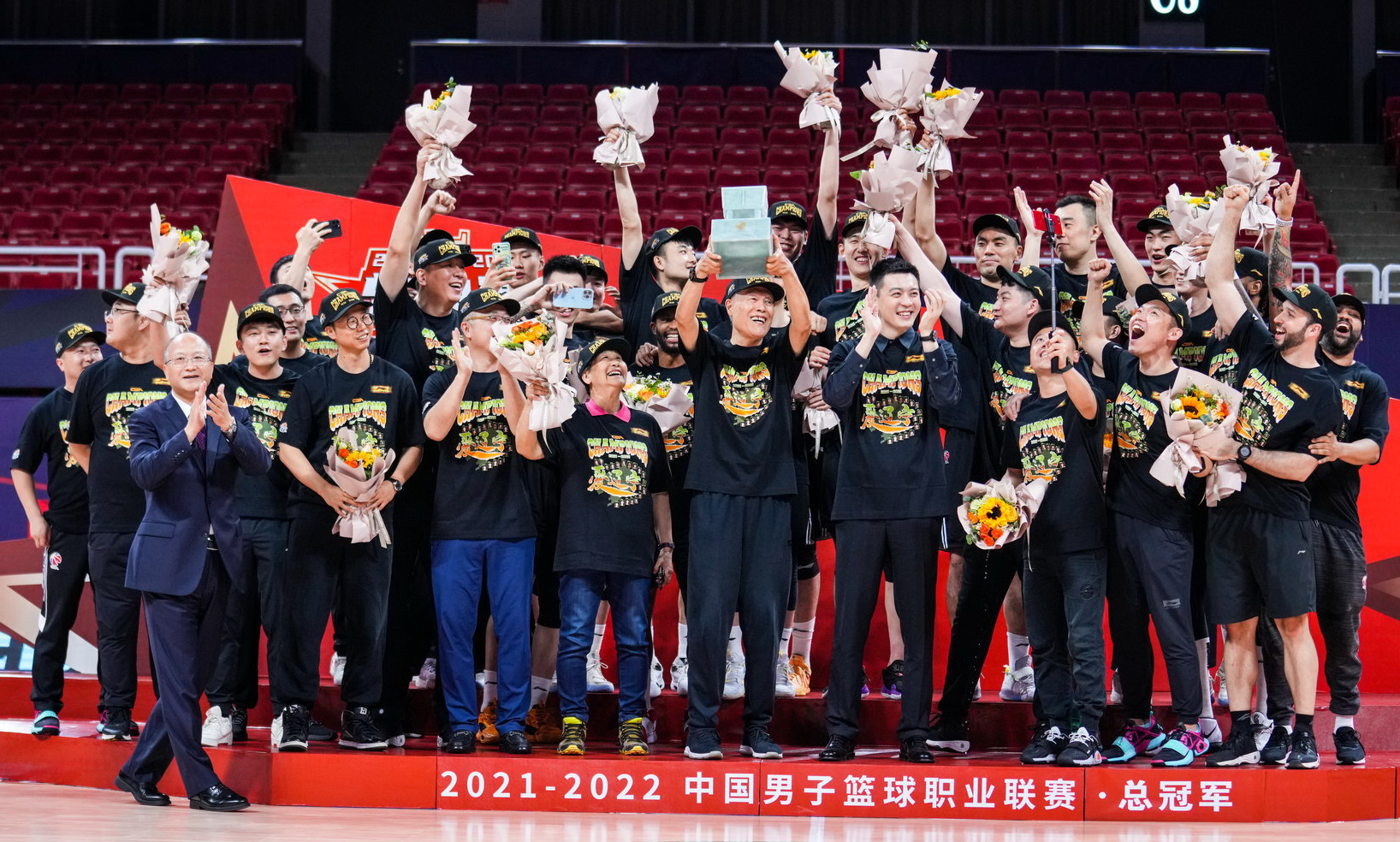 爱游戏-非洲男篮锦标赛冠军奖杯印制完成