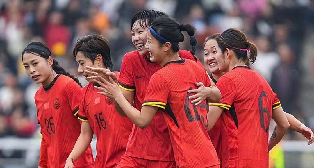 泰国女足队员入选FIFA最佳阵容