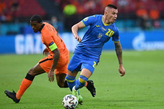 包含奥地利绝杀乌克兰，小组赛晋级重于金的词条