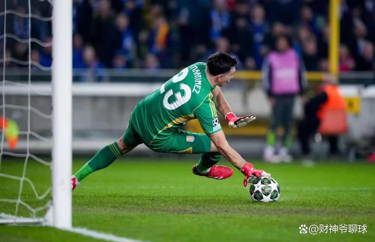 维拉球员状态有波动，教练组需加强调动战术