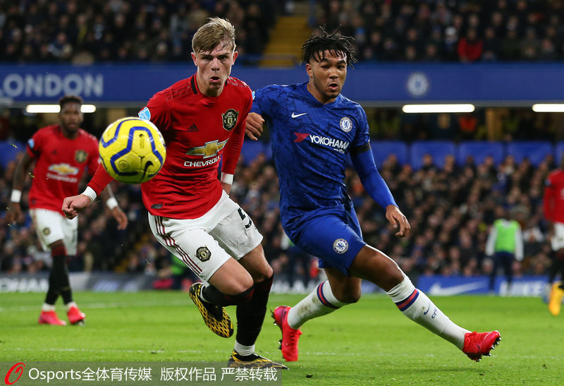 强强对话，球场战局扣人心弦的简单介绍