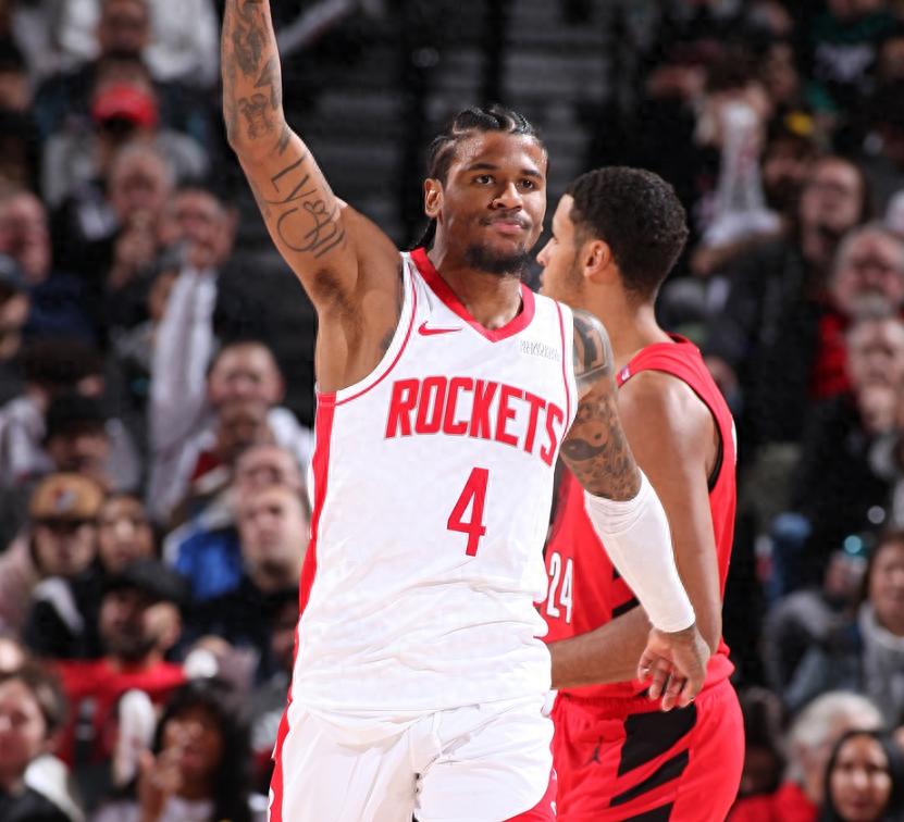 开拓者大胜活塞，稳居西部前列