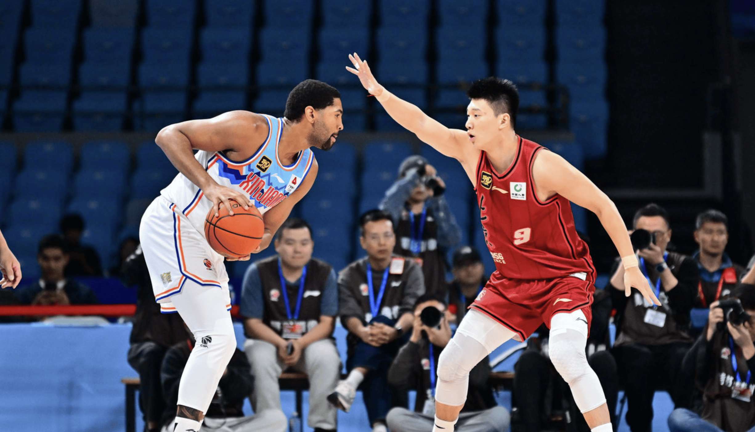 爱游戏大厅-战绩不俗！辽宁队对阵青岛队，强强对话！