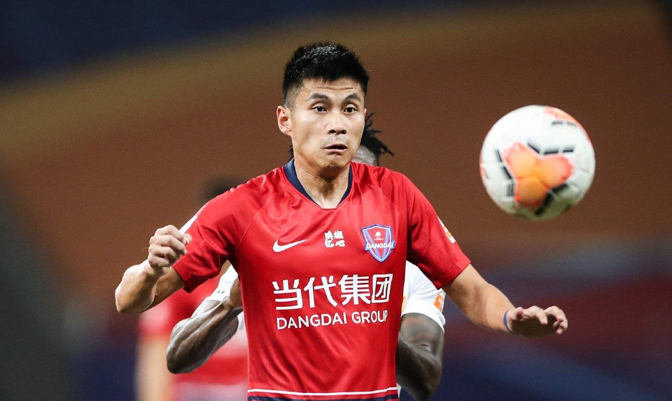 里尔客场逆转，继续保持联赛不败纪录