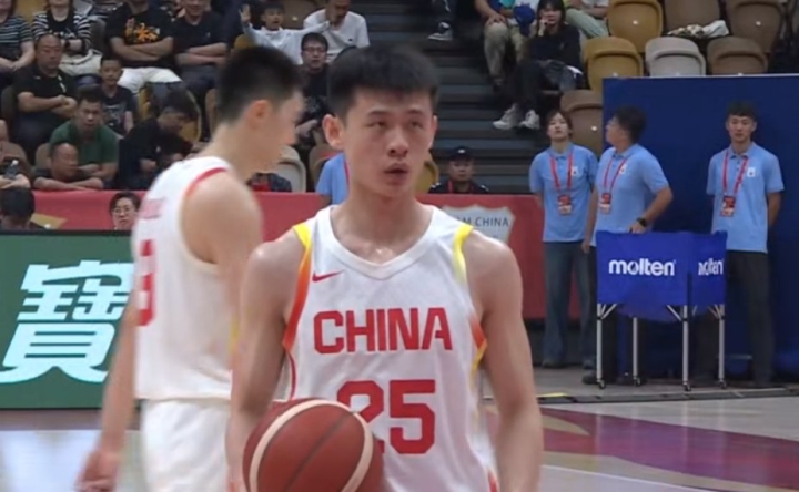 甘肃男篮逆转陕西队，赢得胜利