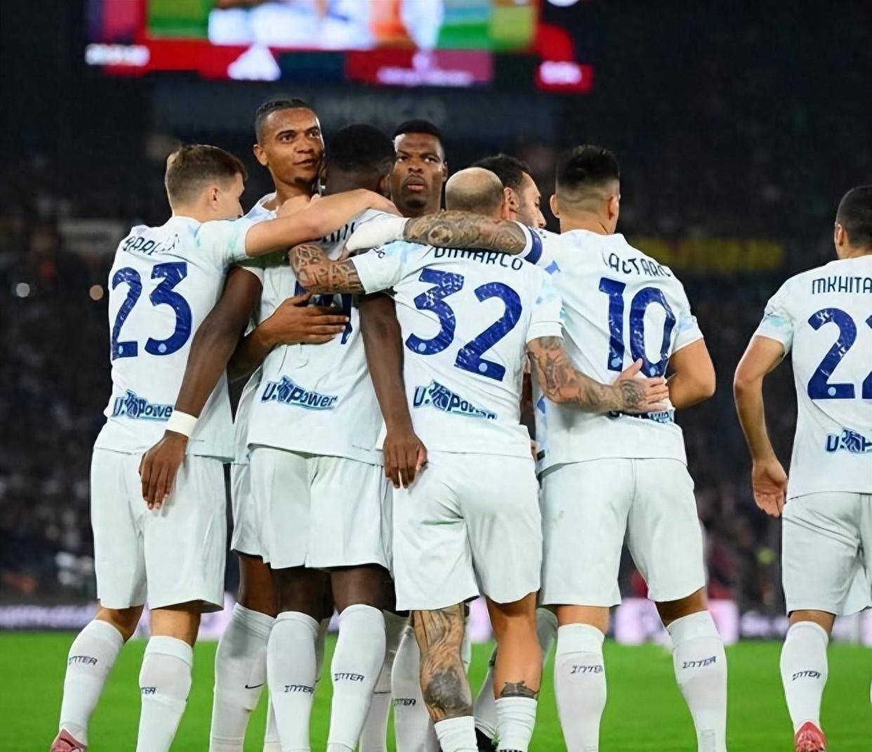 包含罗马新援适应不良，队内竞争日益激烈的词条