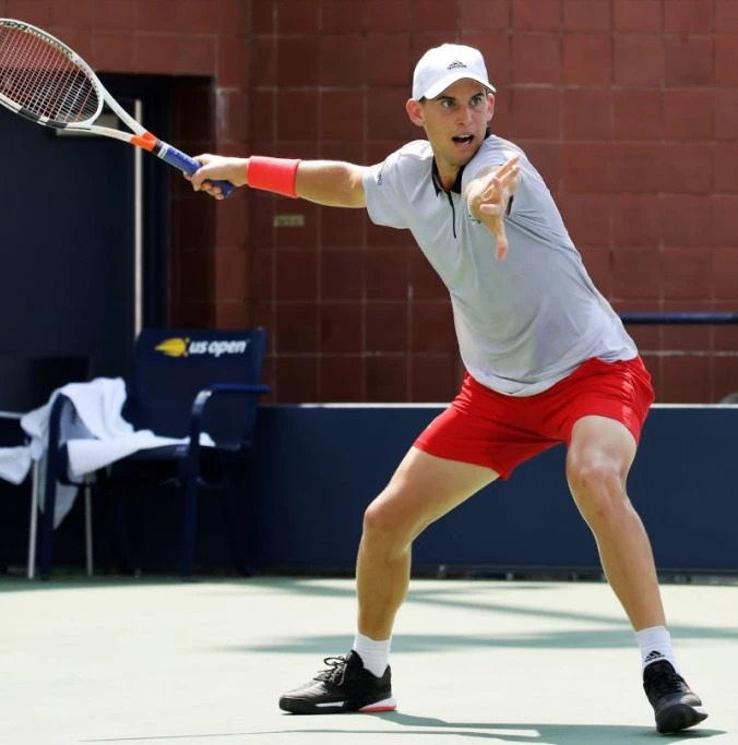 关于蒙特卡洛大师赛逆转温网，蒂姆统治全场的信息