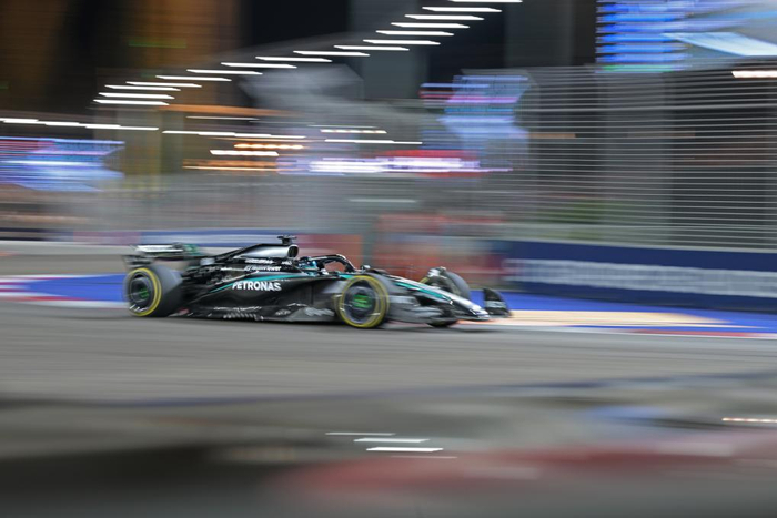 爱游戏娱乐-关于哈斯车队翻盘梅赛德斯，拉塞尔点燃赛场的信息