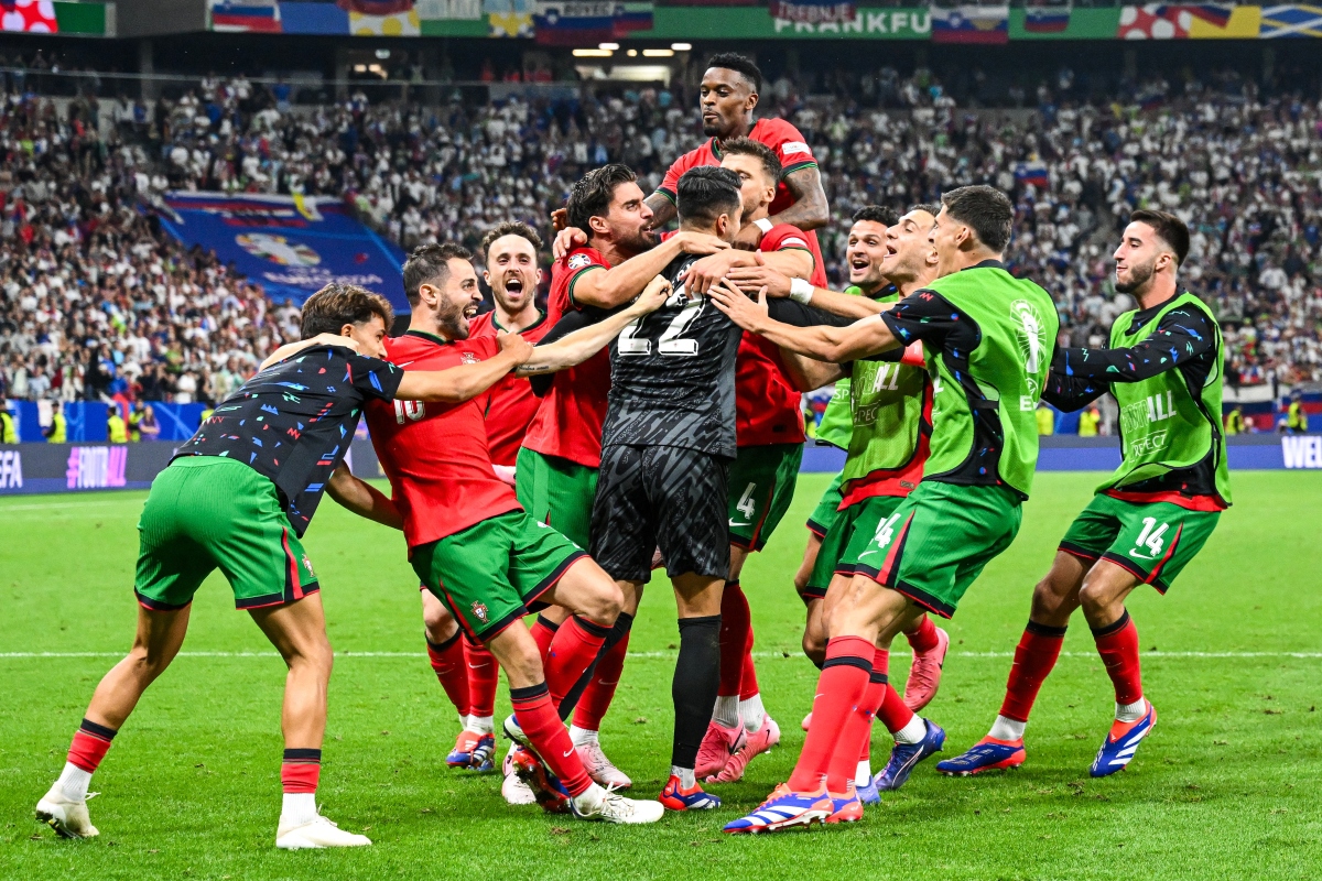 葡萄牙队横扫瑞典队，张继科关键制胜