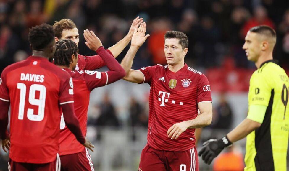 爱游戏娱乐-拜仁血洗日本，阿尔巴送出助攻的简单介绍