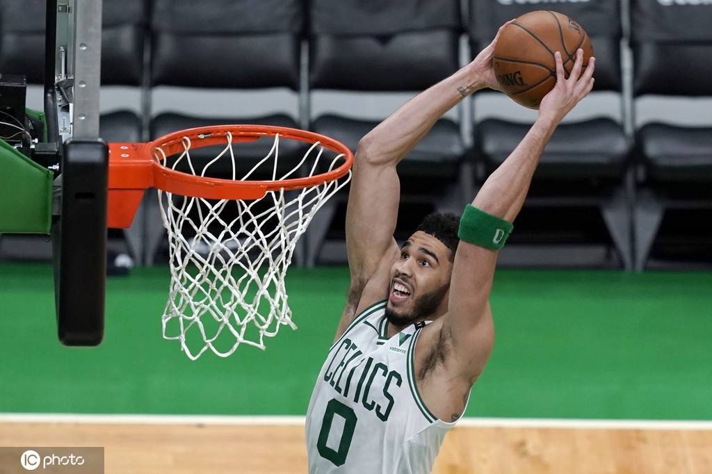 爱游戏下载-关于福建队碾压深圳队，塔图姆状态火热的信息