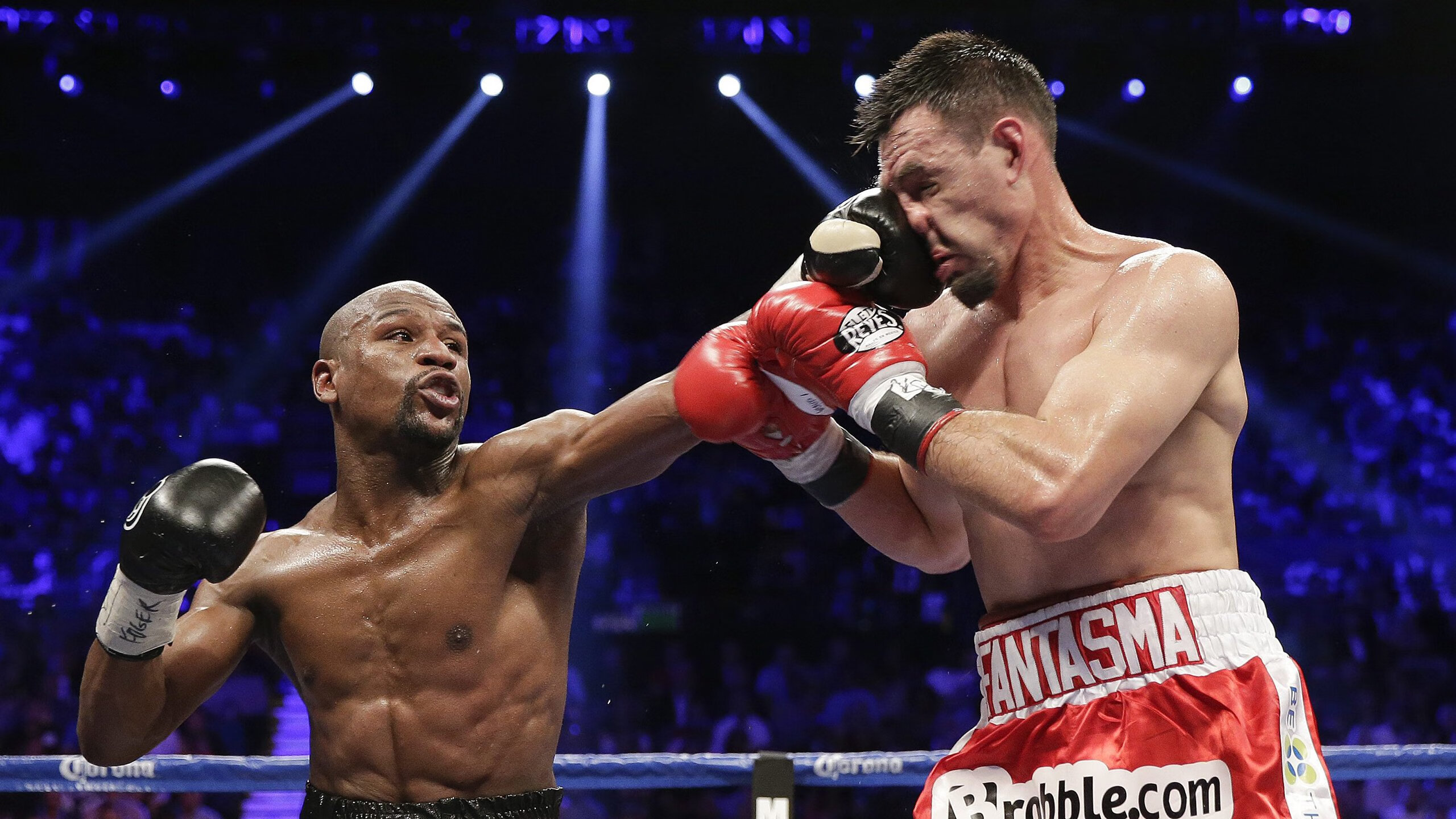 爱游戏入口-沉默的刀锋，克莱·汤普森—硬仗之王如何在麦迪逊静待尼克斯